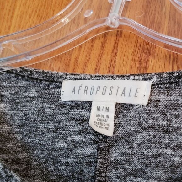 Pretty Aeropostale Gray Marled Embroidered Top - M - Picture 2 of 3
